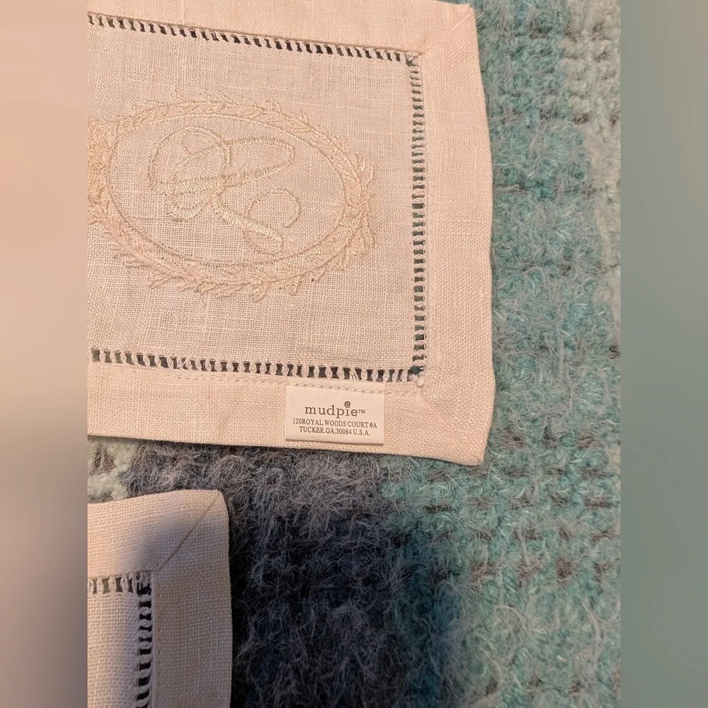 Mudpie‎ Embroidered Linen Cocktail Napkins with Letter R Monogram- Set Of 3